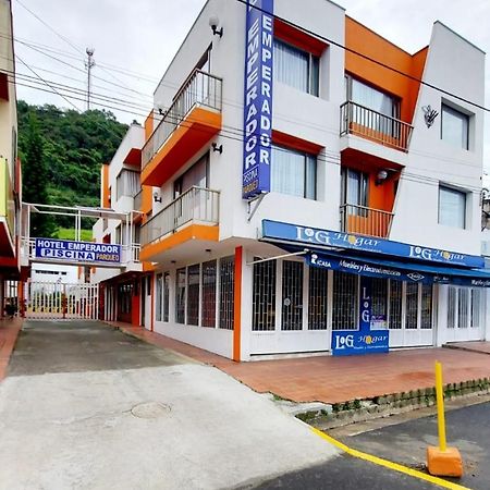 Hotel Emperador Barbosa  Exteriér fotografie