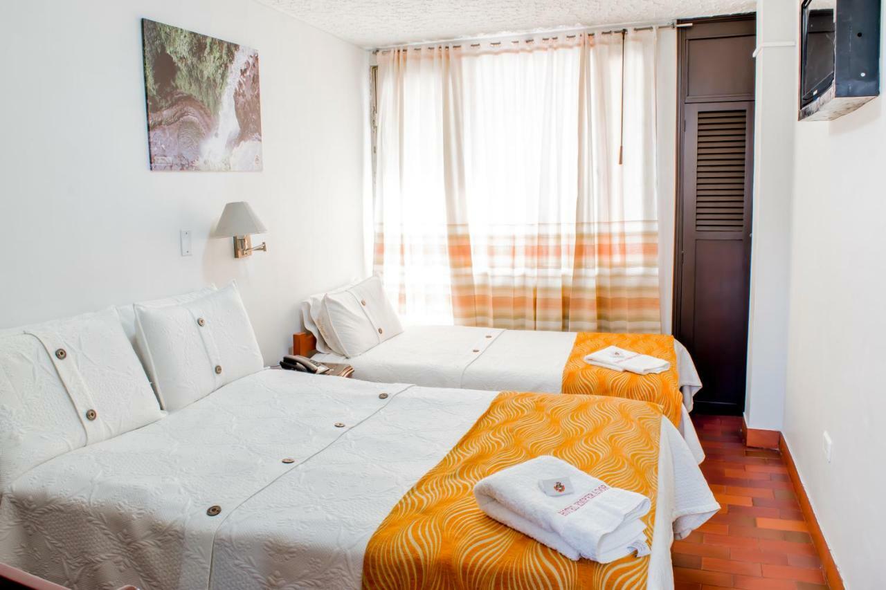 Hotel Emperador Barbosa  Pokoj fotografie